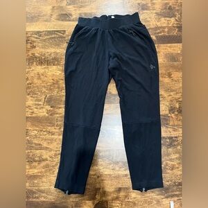 Adidas women’s black athletic track pants with back leg zippers